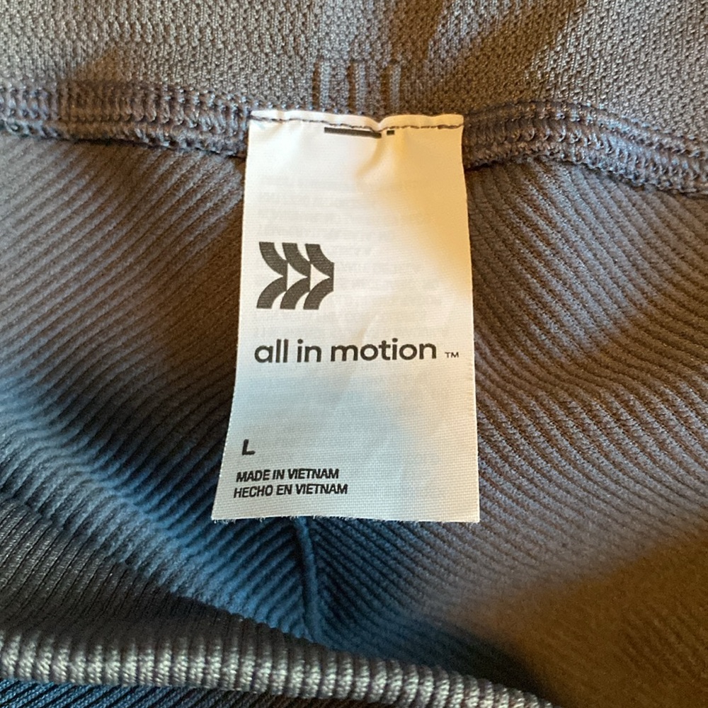 Zella Gray Activewear Set - Picture 4 of 6